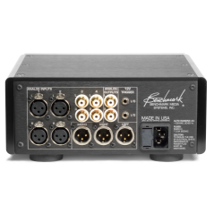 BENCHMARK LA4 Pré-Amplificador com comando